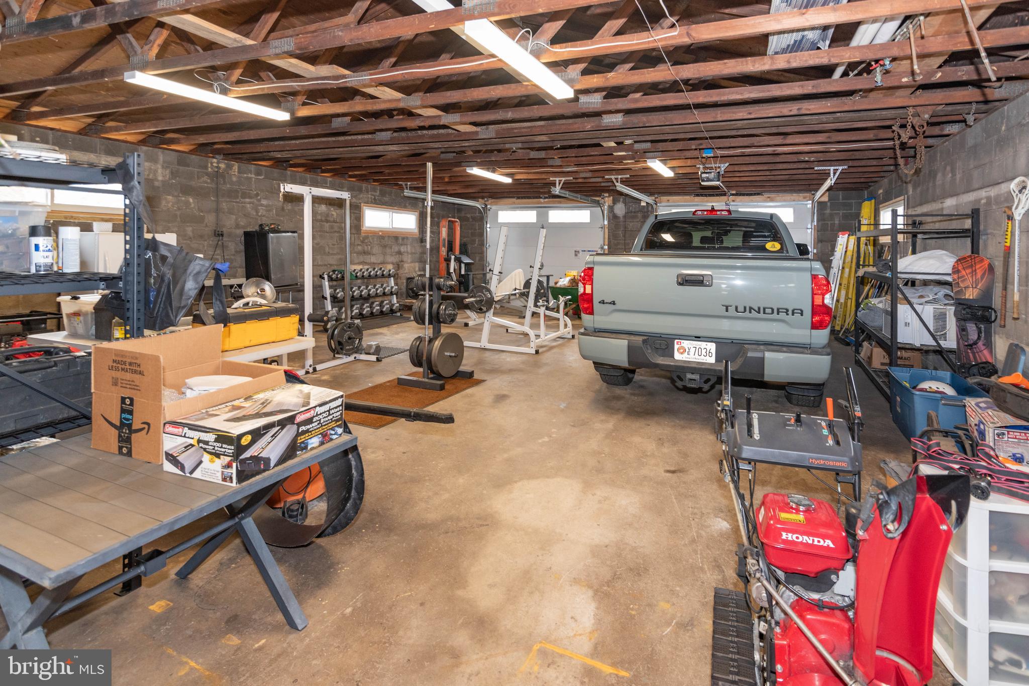 OLIVER BEACH - Residential