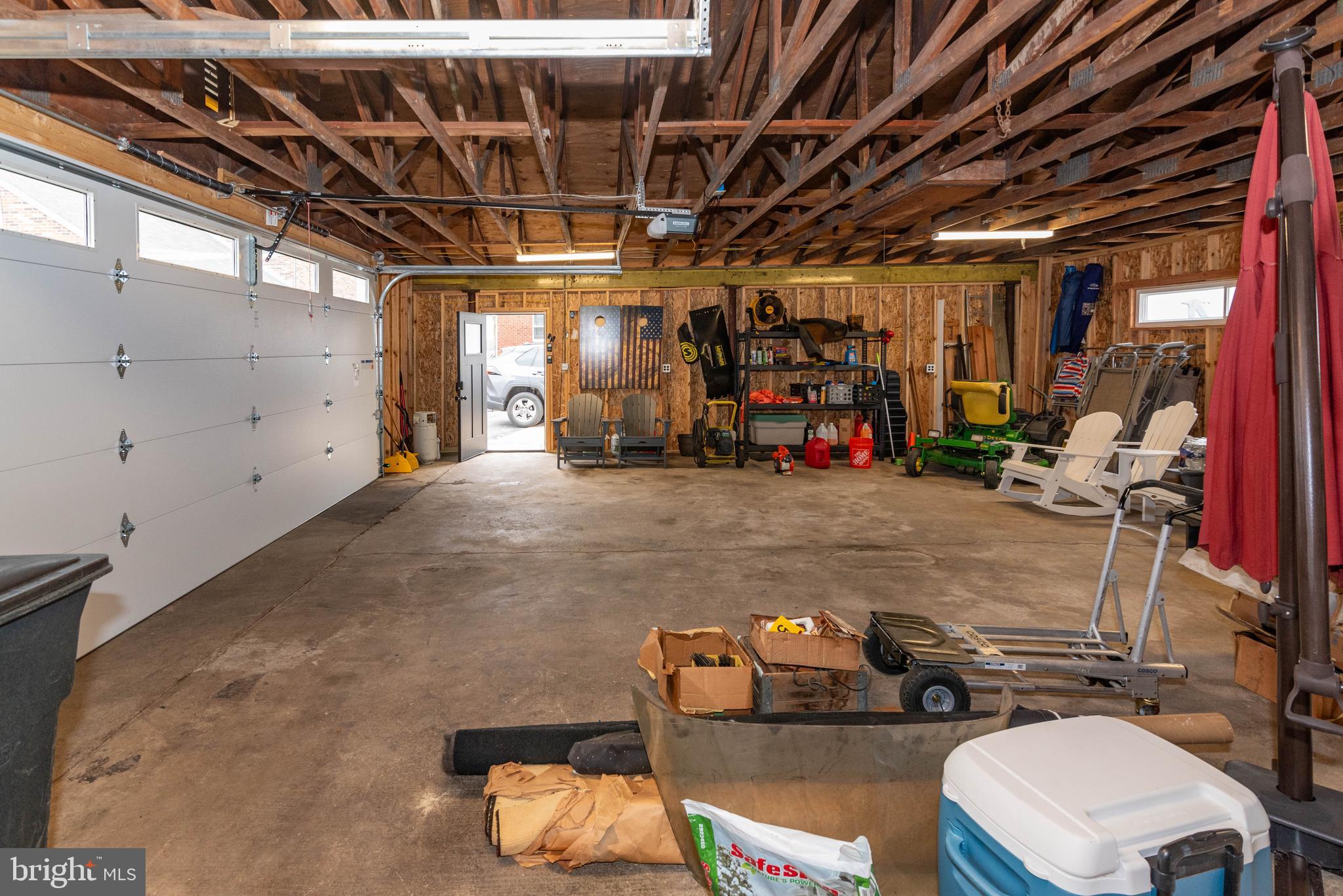 OLIVER BEACH - Residential