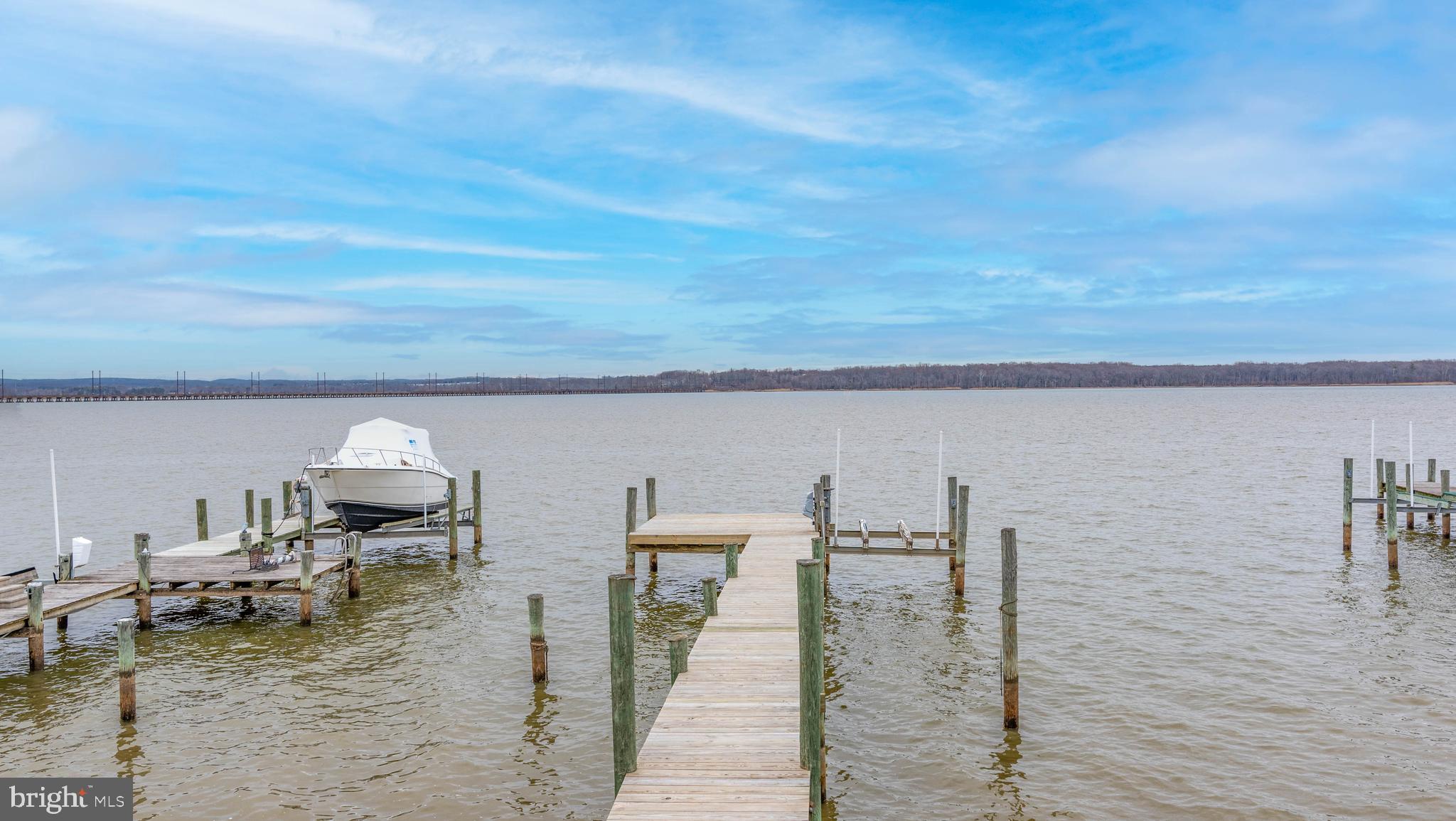 OLIVER BEACH - Residential
