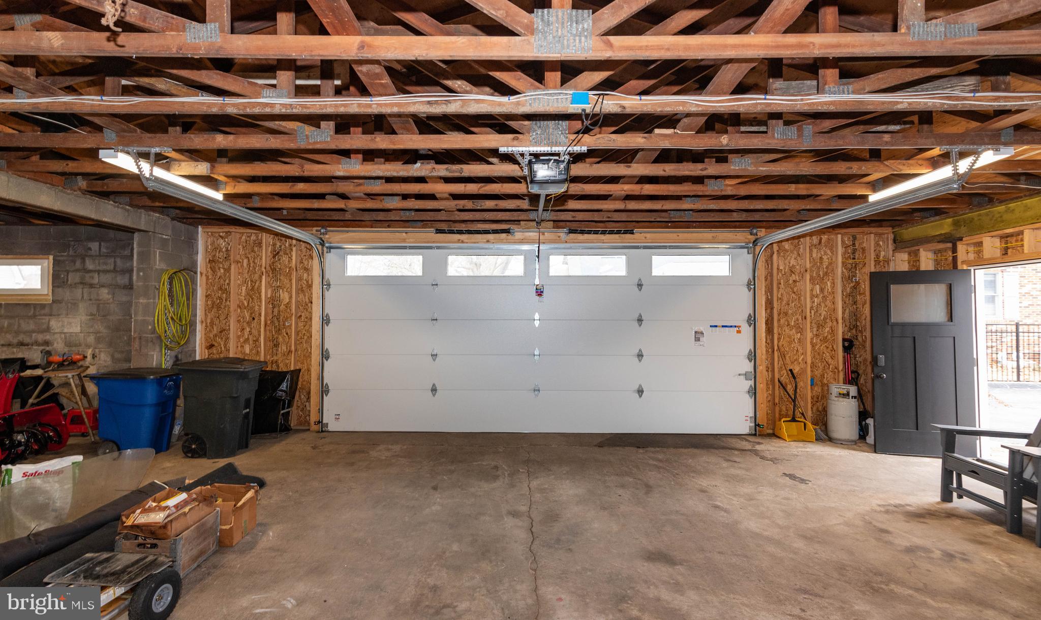 OLIVER BEACH - Residential