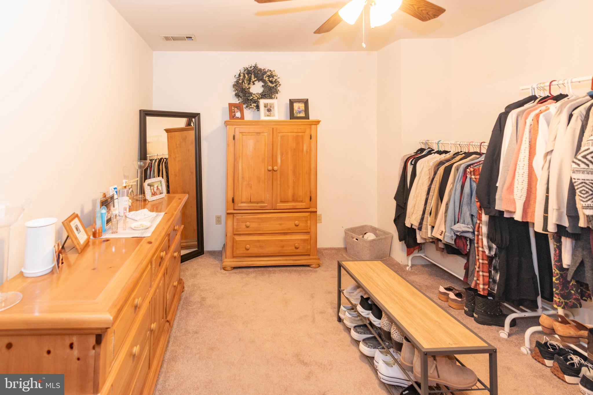 OLIVER BEACH - Residential