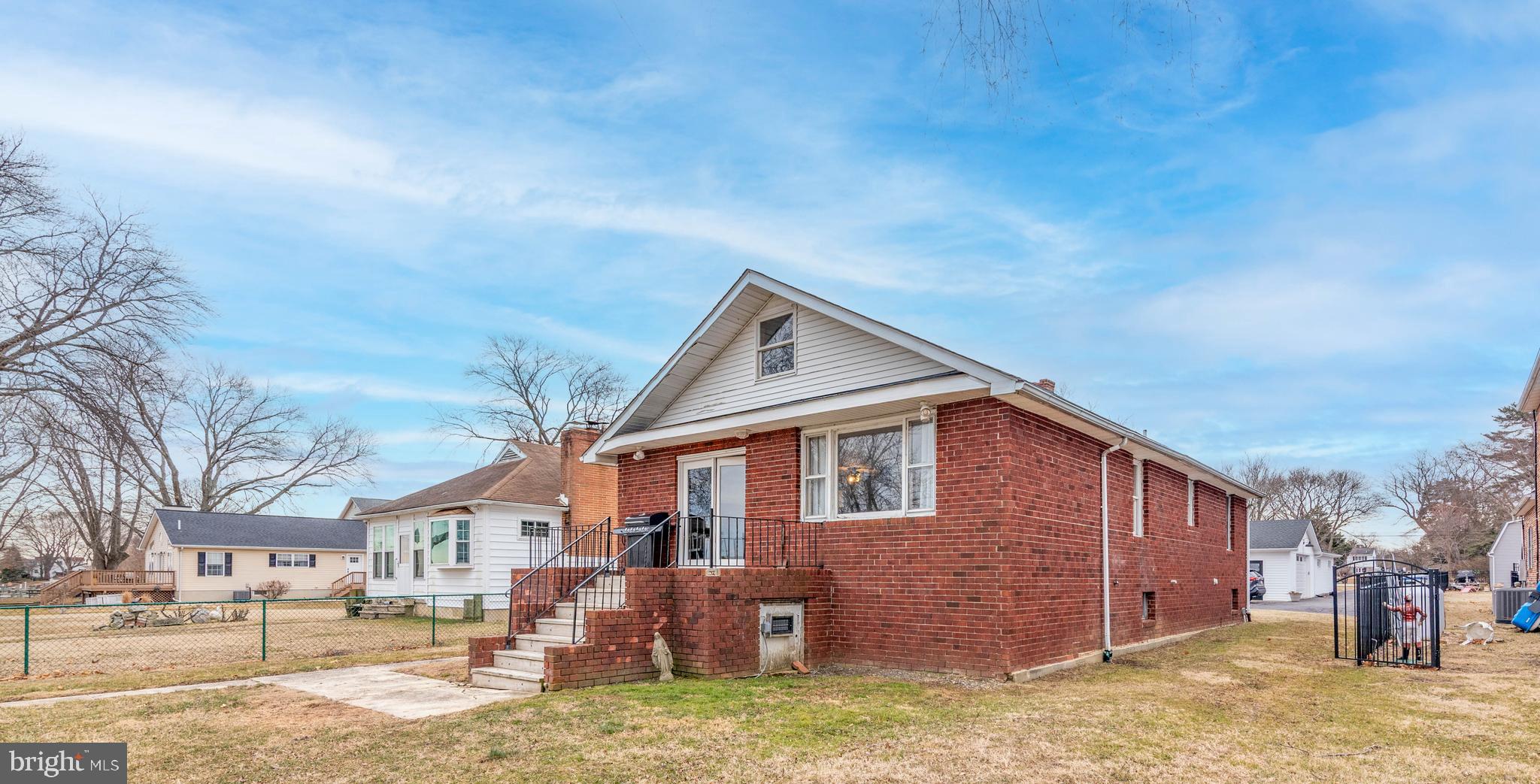 OLIVER BEACH - Residential