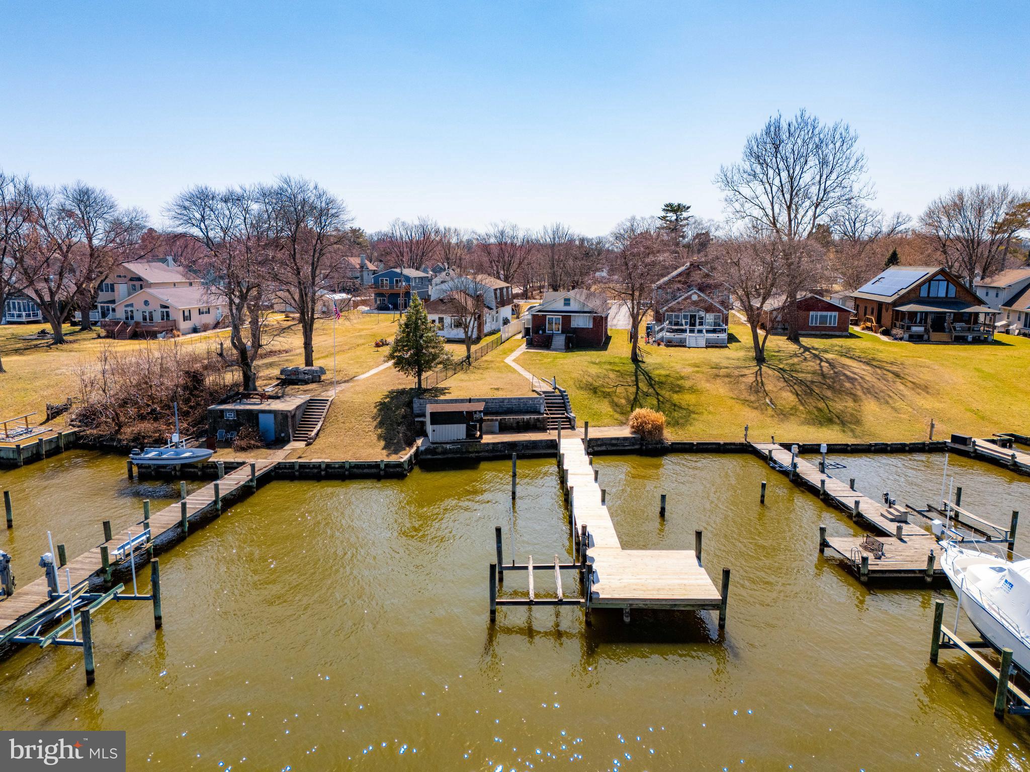 OLIVER BEACH - Residential