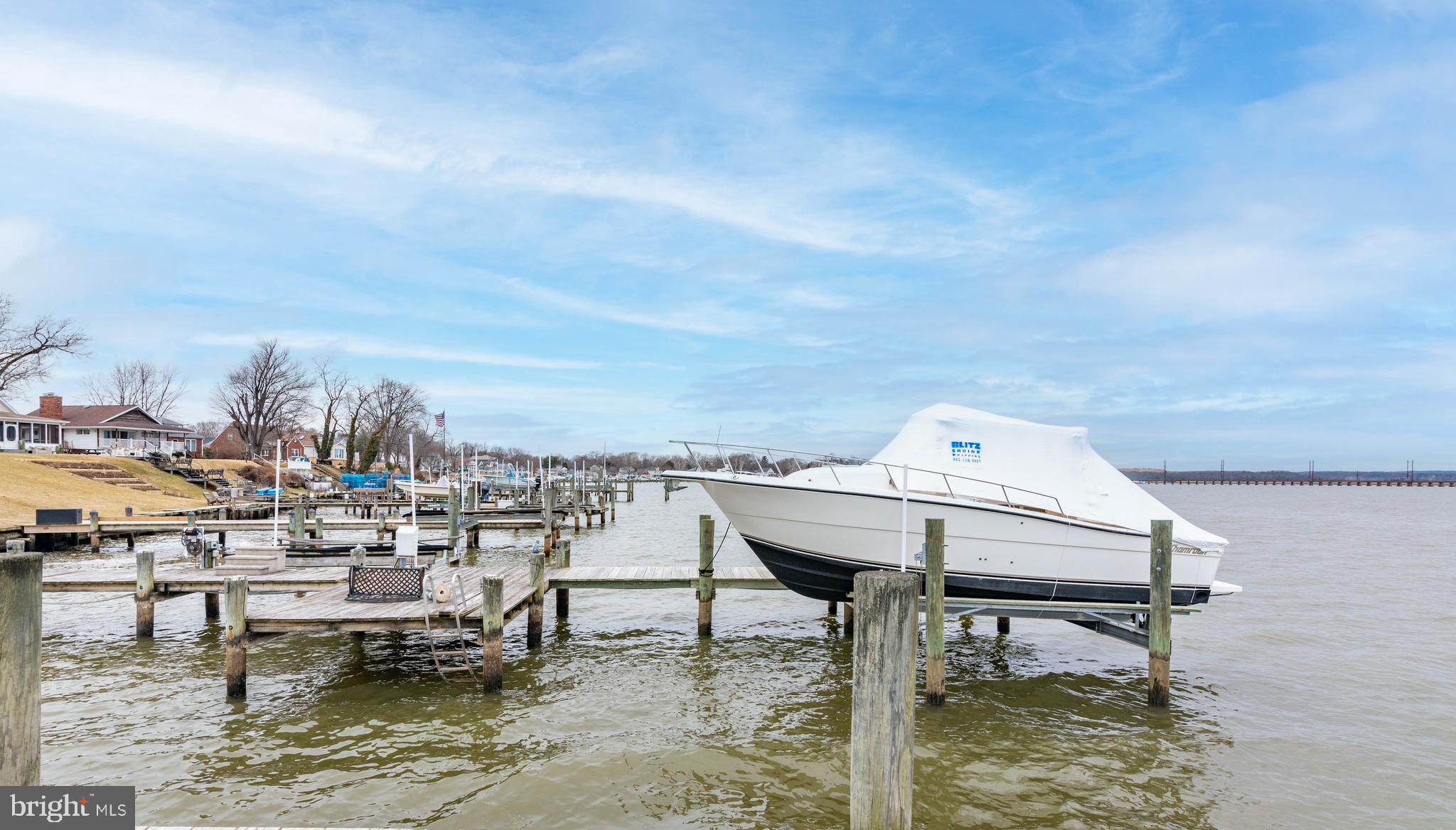 OLIVER BEACH - Residential