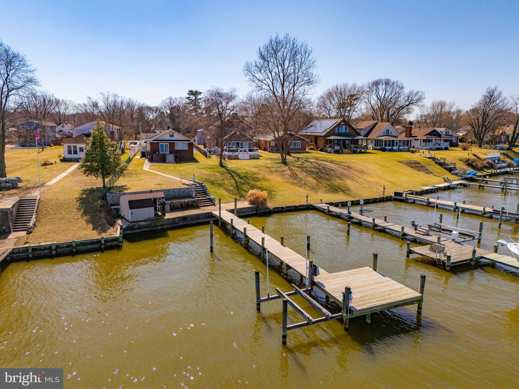 OLIVER BEACH - Residential