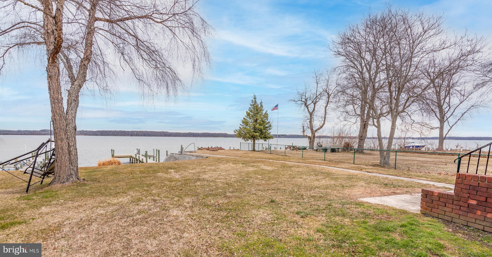 OLIVER BEACH - Residential