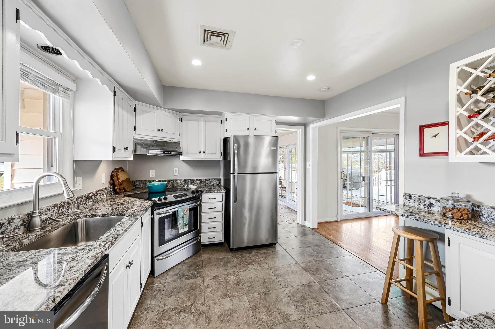 TIMONIUM HEIGHTS - Residential