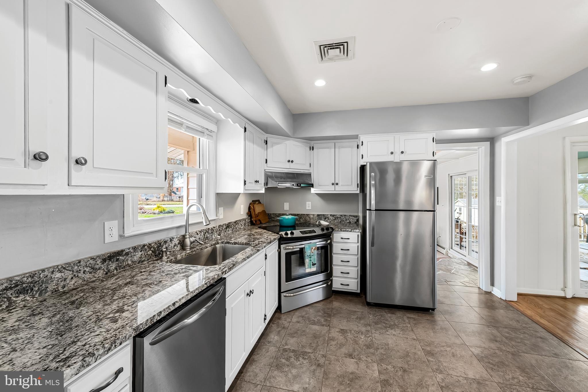 TIMONIUM HEIGHTS - Residential