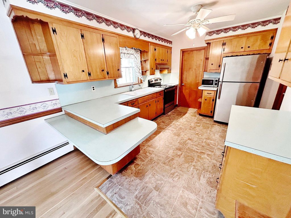 Photo of 76 Linda Avenue, Lancaster, PA 17602 (MLS # PALA2050530)