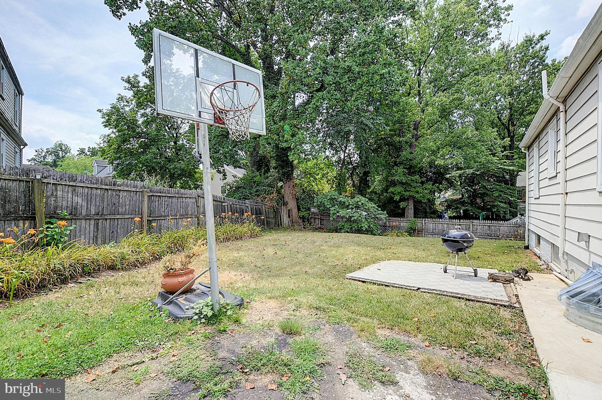 GLENBROOK VILLAGE - Residential Lease