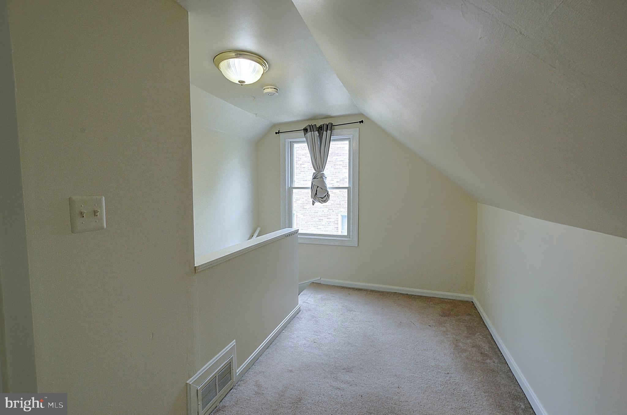 GLENBROOK VILLAGE - Residential Lease