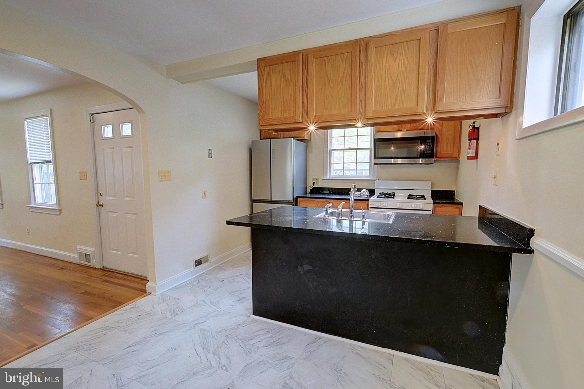 GLENBROOK VILLAGE - Residential Lease