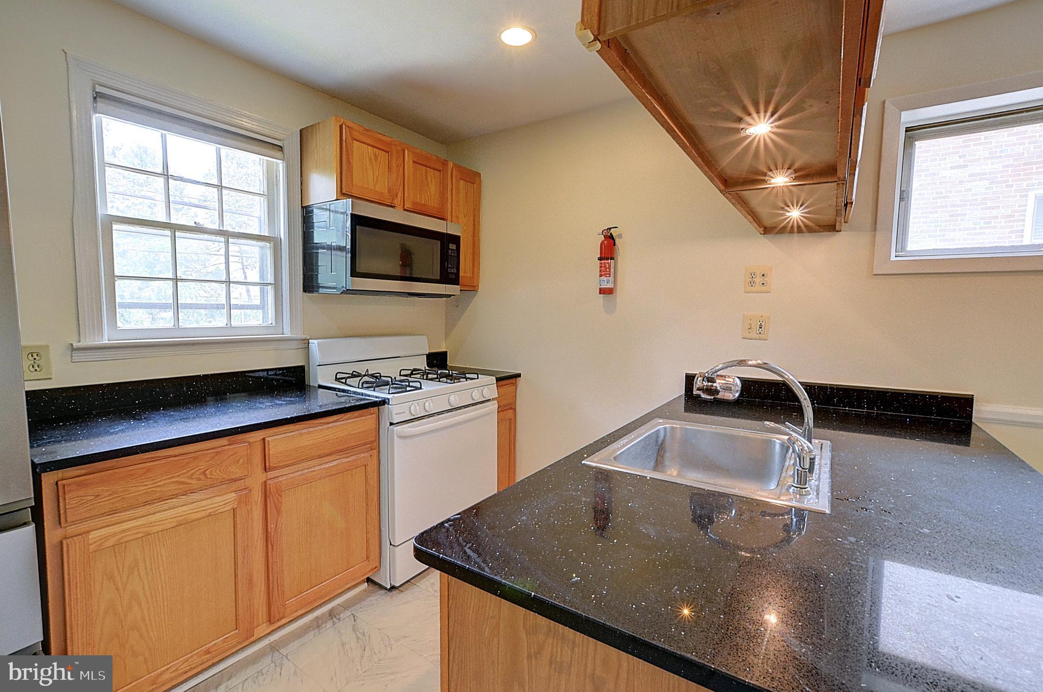 GLENBROOK VILLAGE - Residential Lease