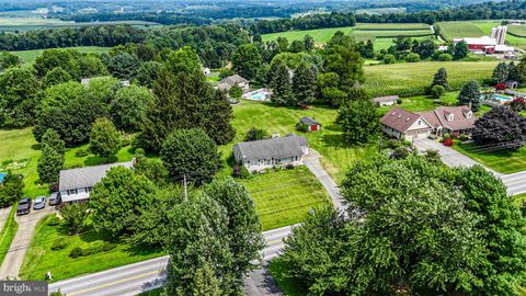 Photo of 1858 White Oak Road, STRASBURG, PA 17579 (MLS # PALA2075688)