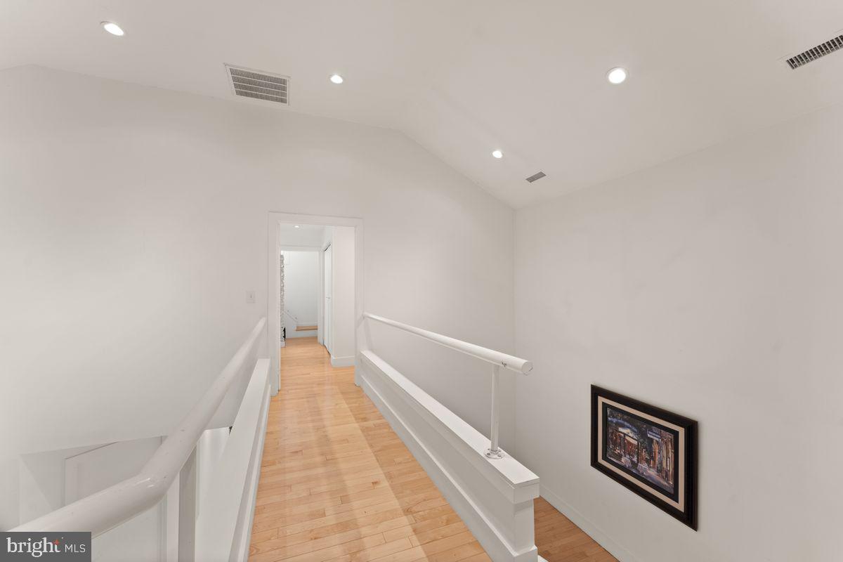 LOUDOUN - Residential