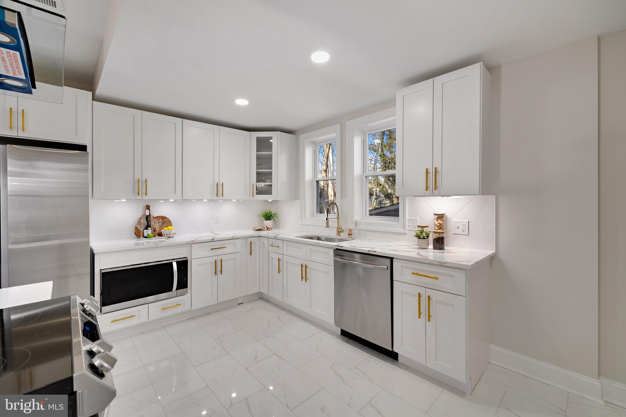 WILSON HEIGHTS - Residential