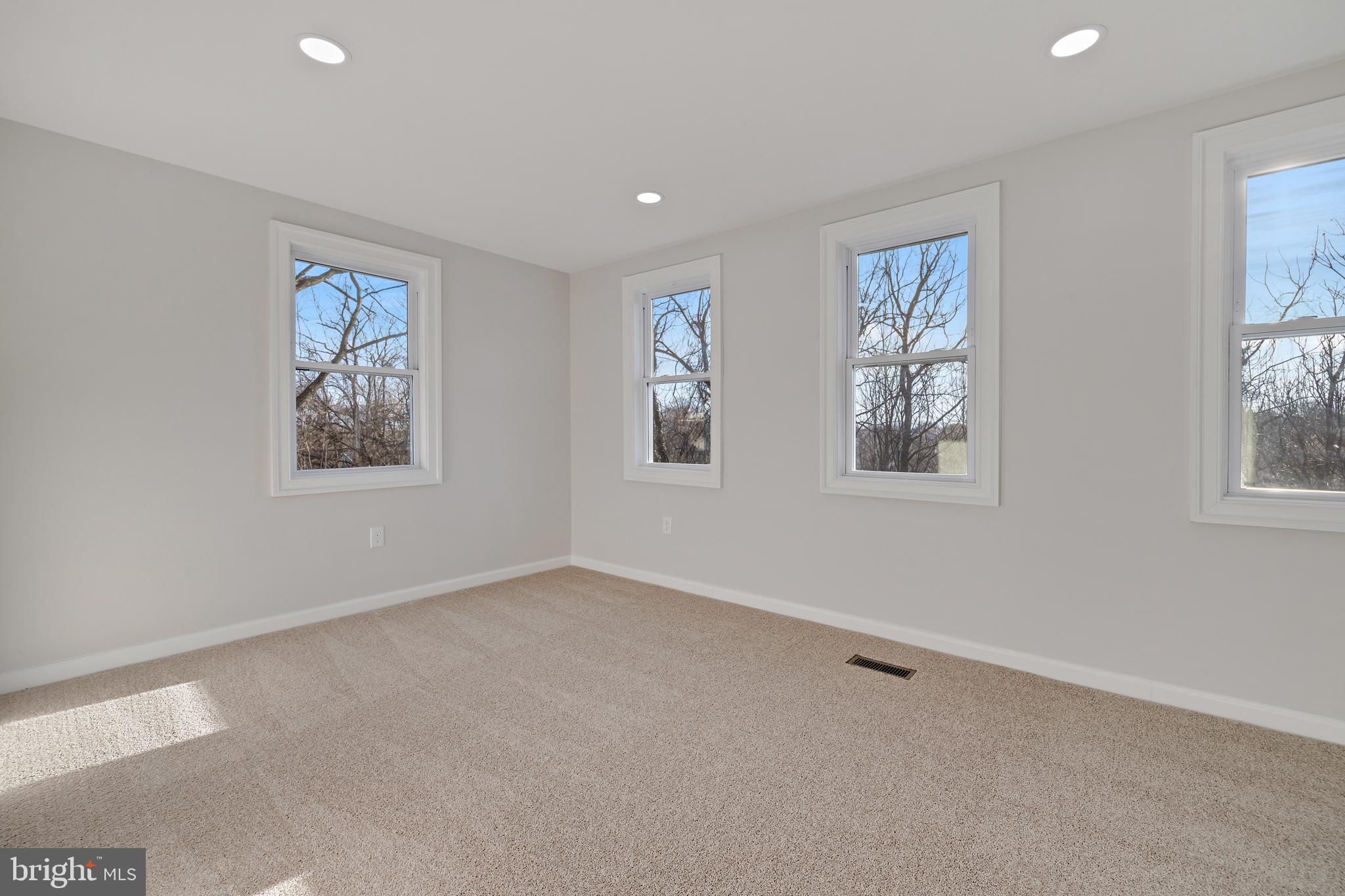 WILSON HEIGHTS - Residential