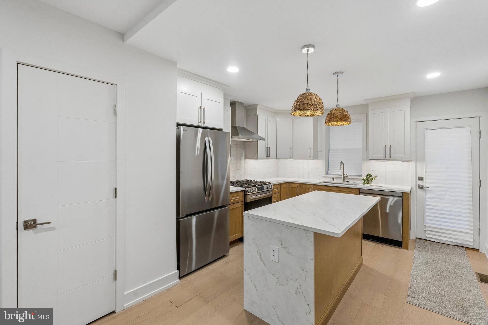 PASSYUNK SQUARE - Residential