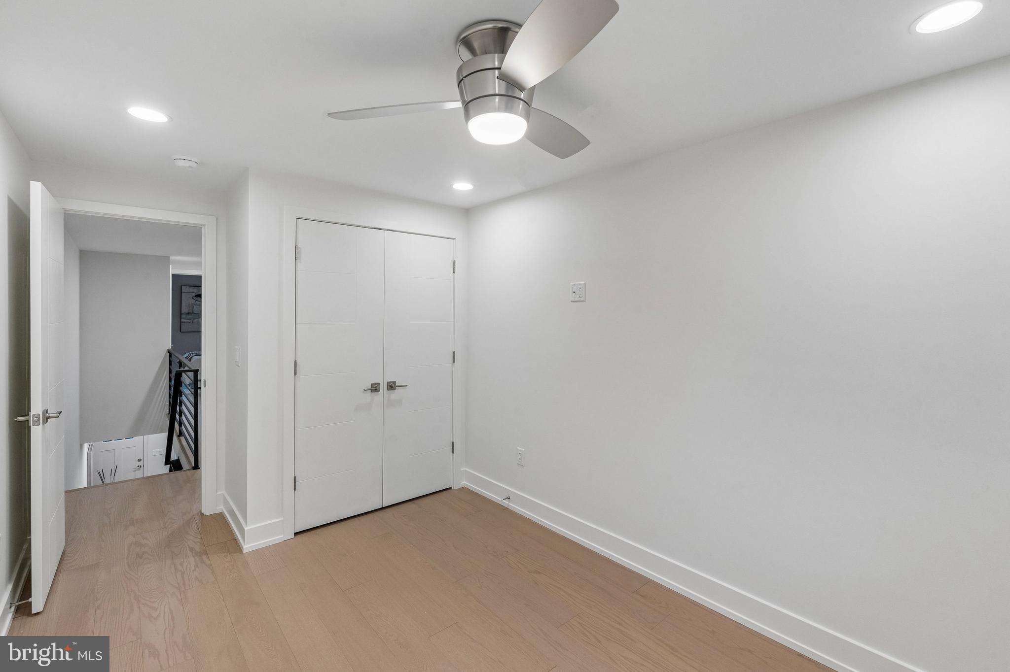 PASSYUNK SQUARE - Residential