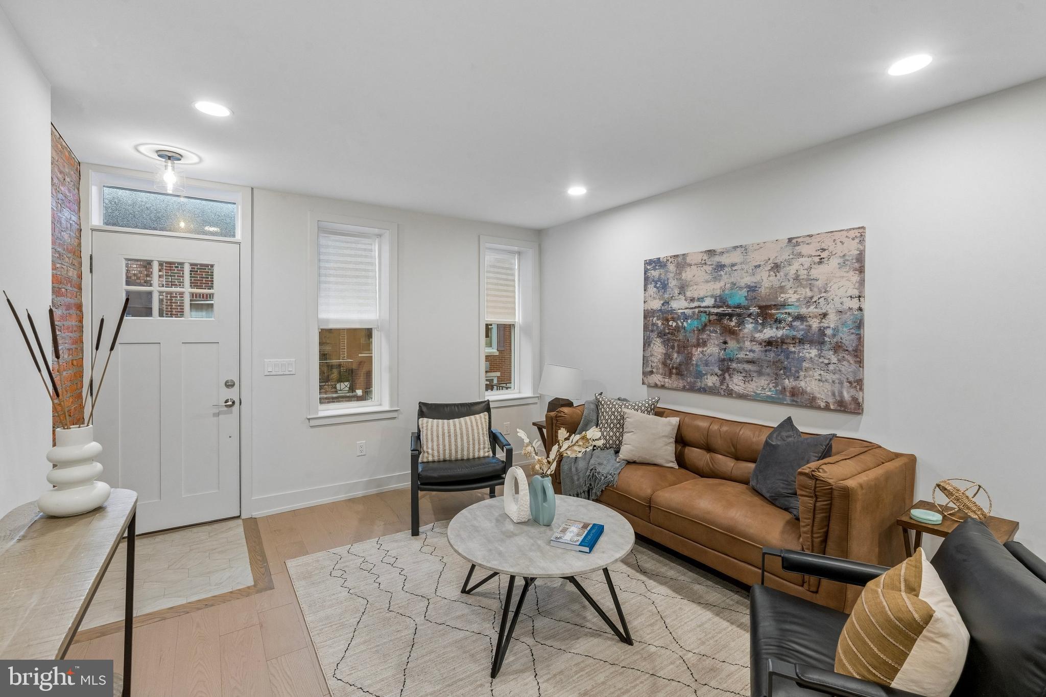 PASSYUNK SQUARE - Residential