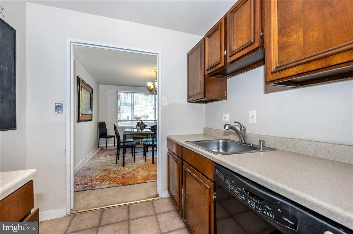 PARK SUTTON CODM - Residential Lease