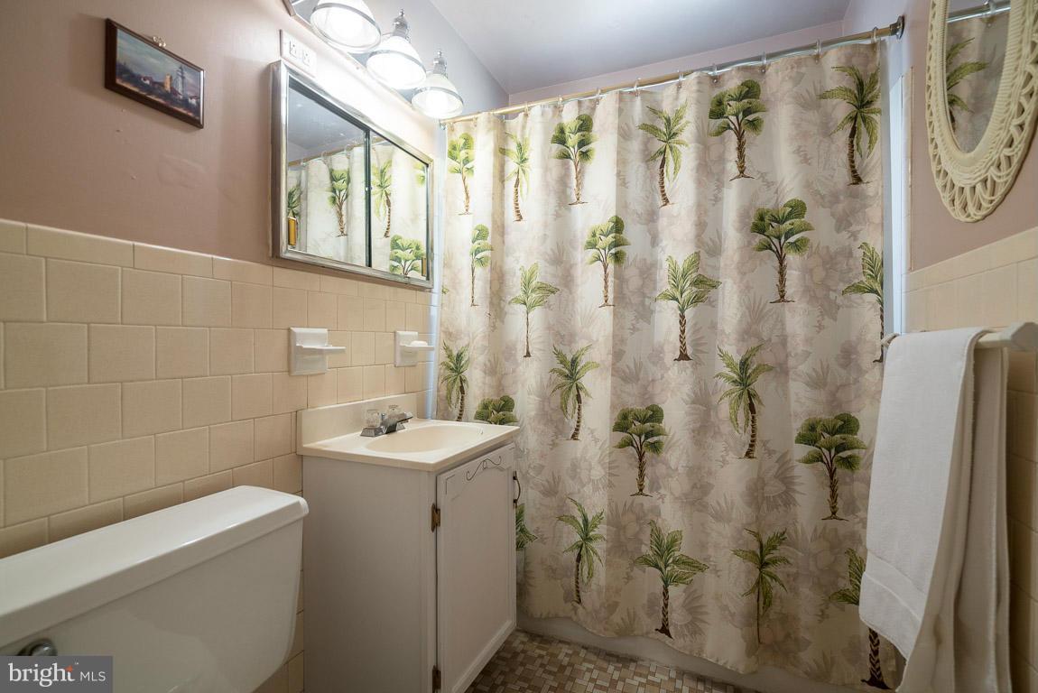 NORTH INDIAN HEAD ESTATES - Residential