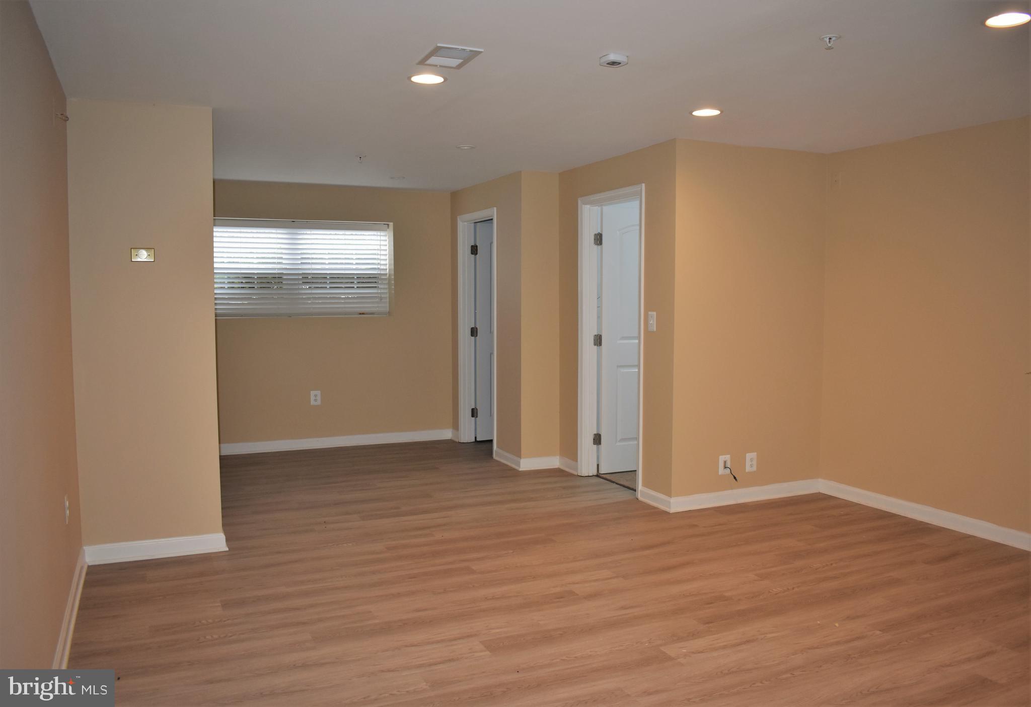 MONMOUTH MEADOWS - Residential Lease