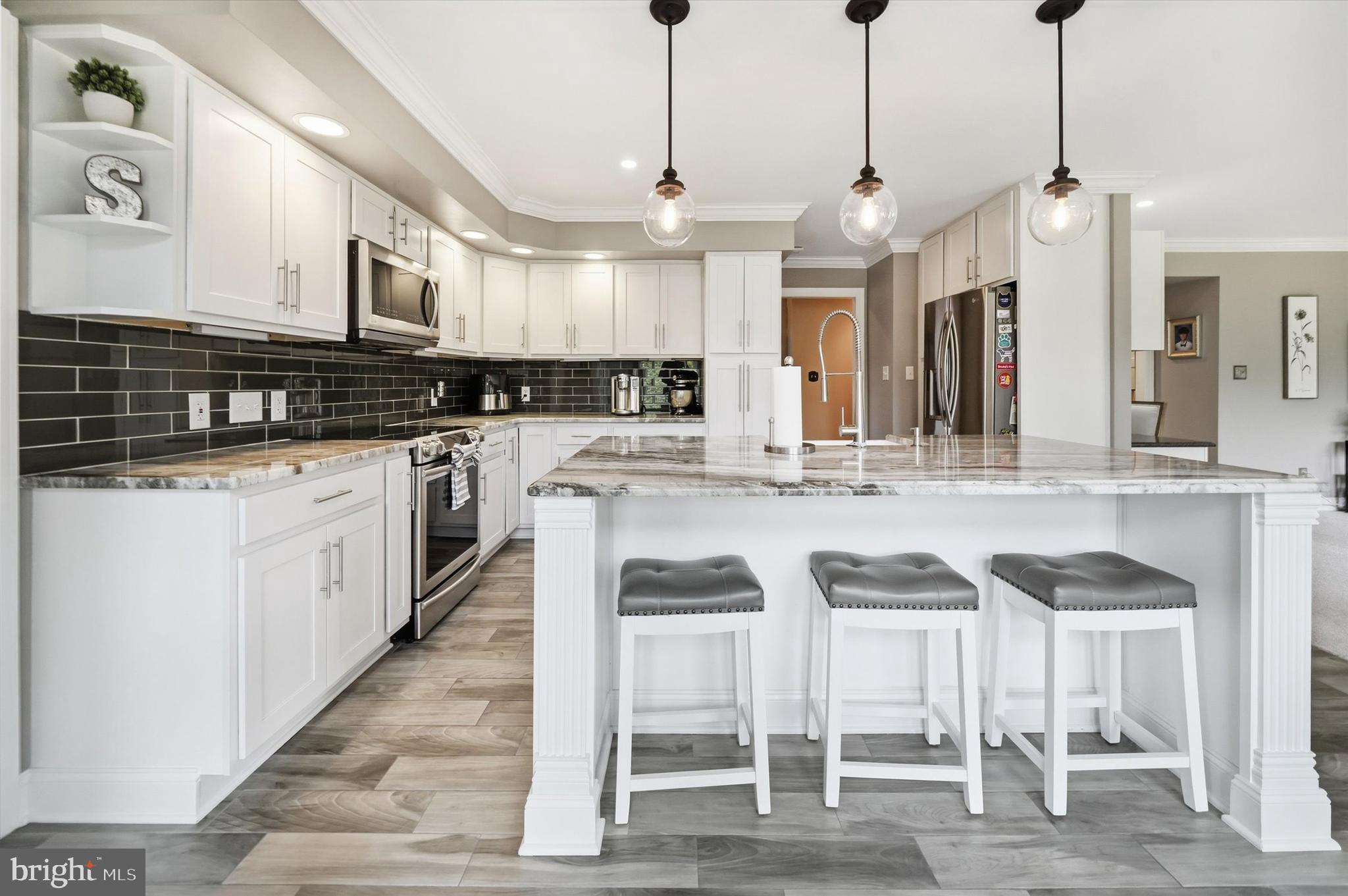BRIDLESHIRE FARMS - Residential