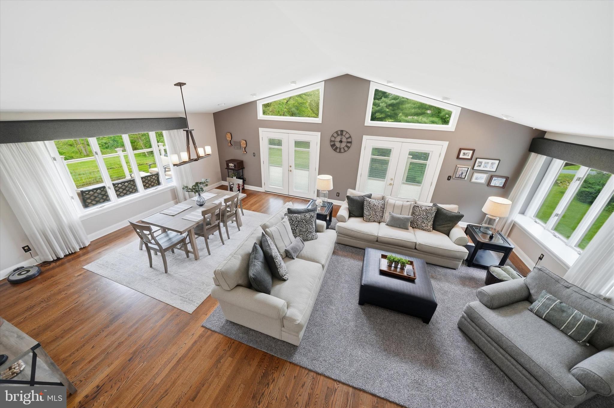 BRIDLESHIRE FARMS - Residential