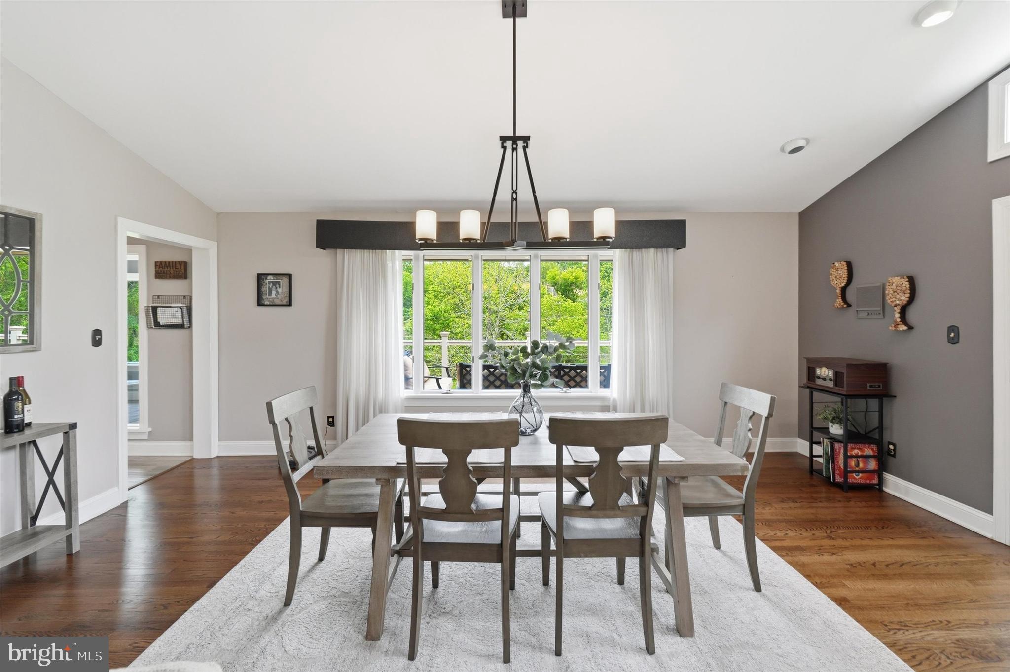 BRIDLESHIRE FARMS - Residential