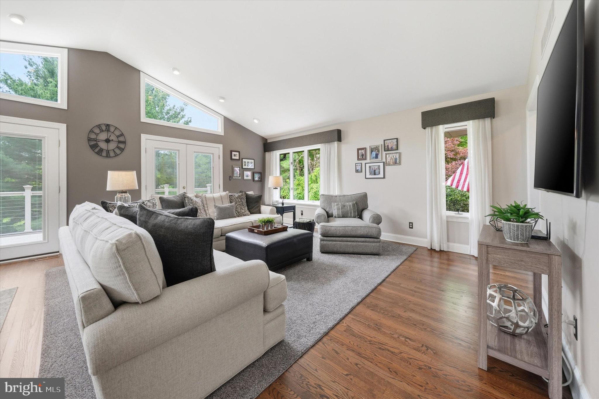 BRIDLESHIRE FARMS - Residential