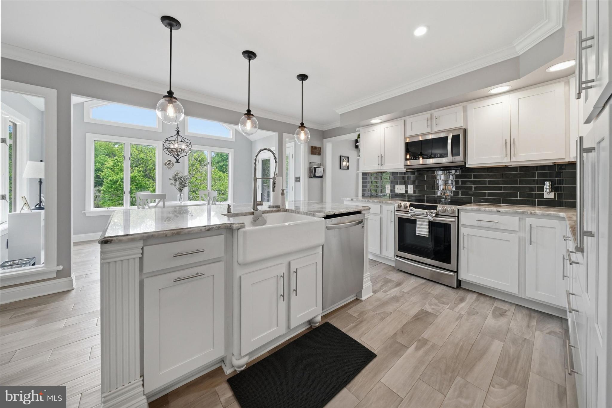 BRIDLESHIRE FARMS - Residential