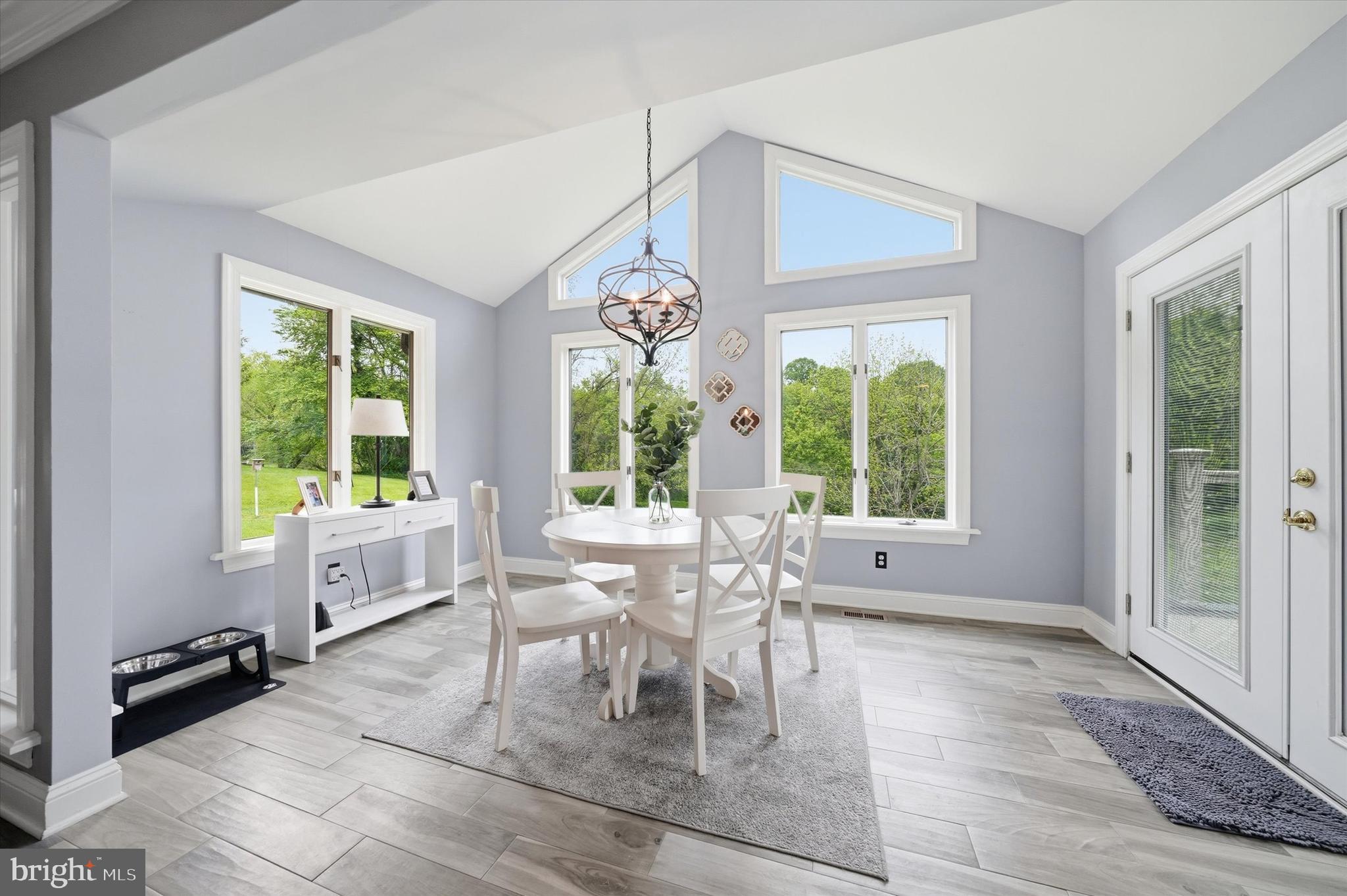 BRIDLESHIRE FARMS - Residential