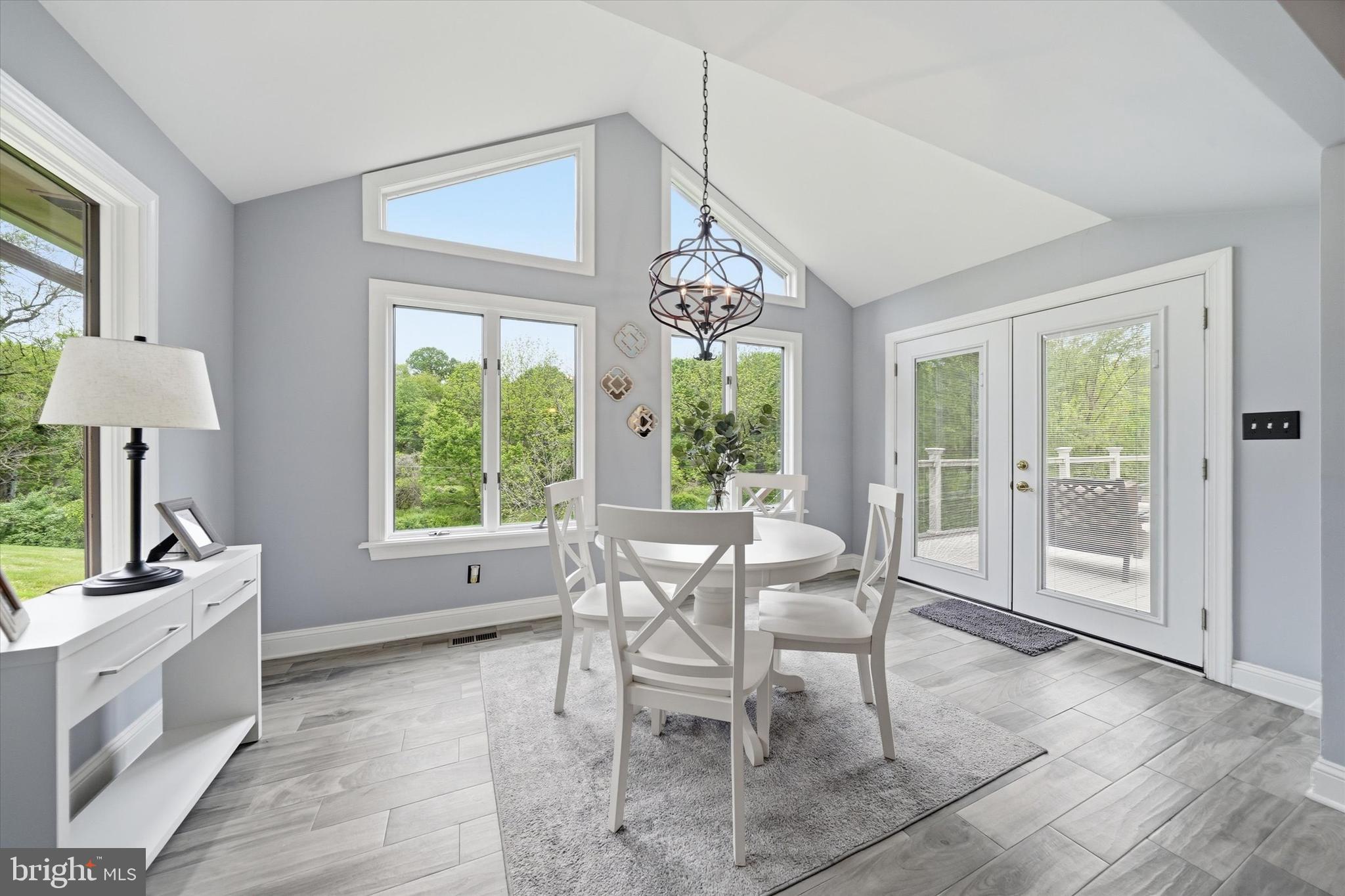 BRIDLESHIRE FARMS - Residential