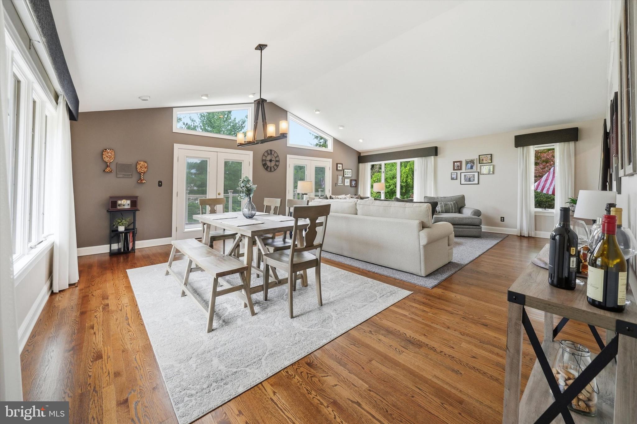 BRIDLESHIRE FARMS - Residential