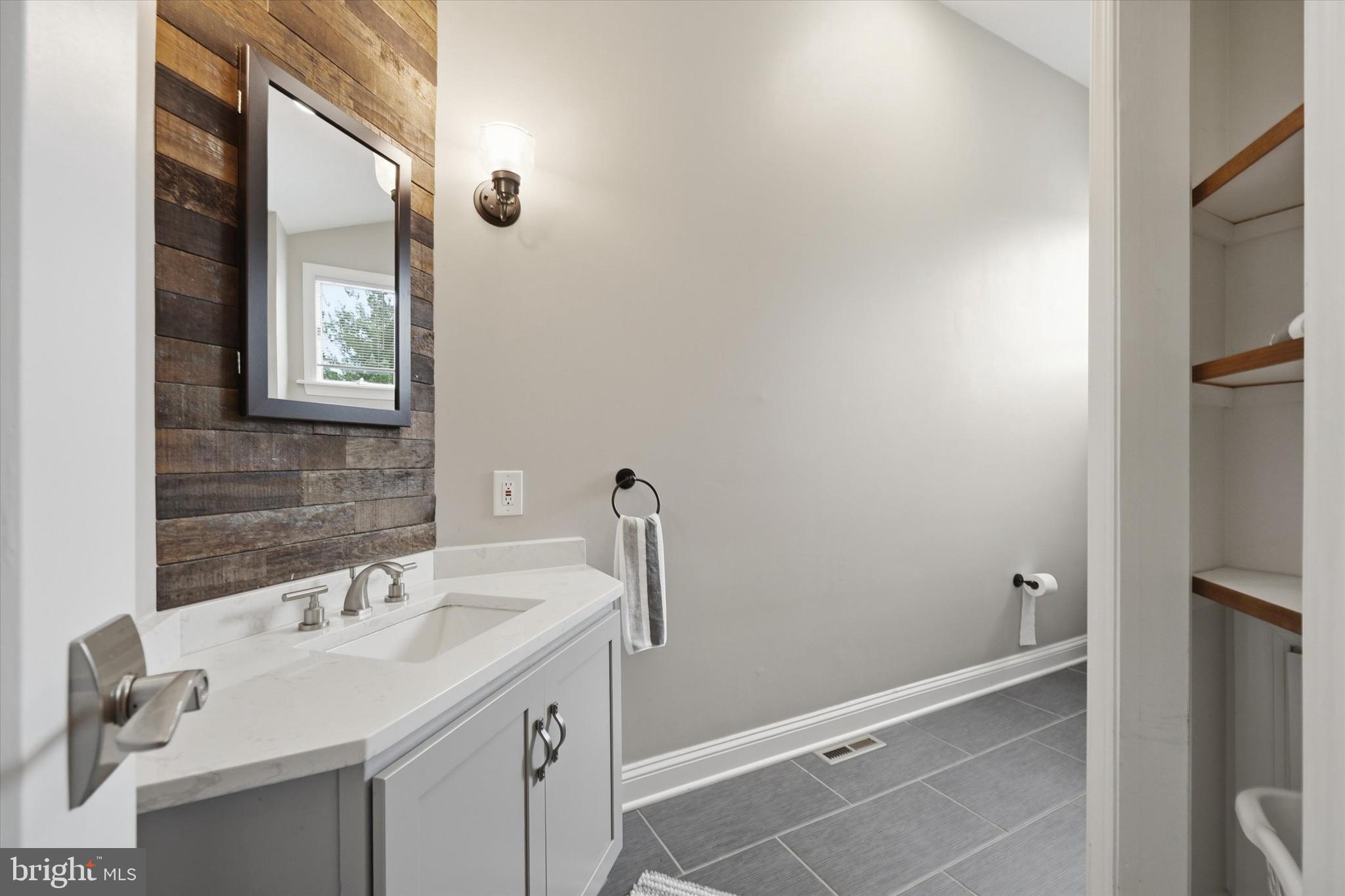 BRIDLESHIRE FARMS - Residential