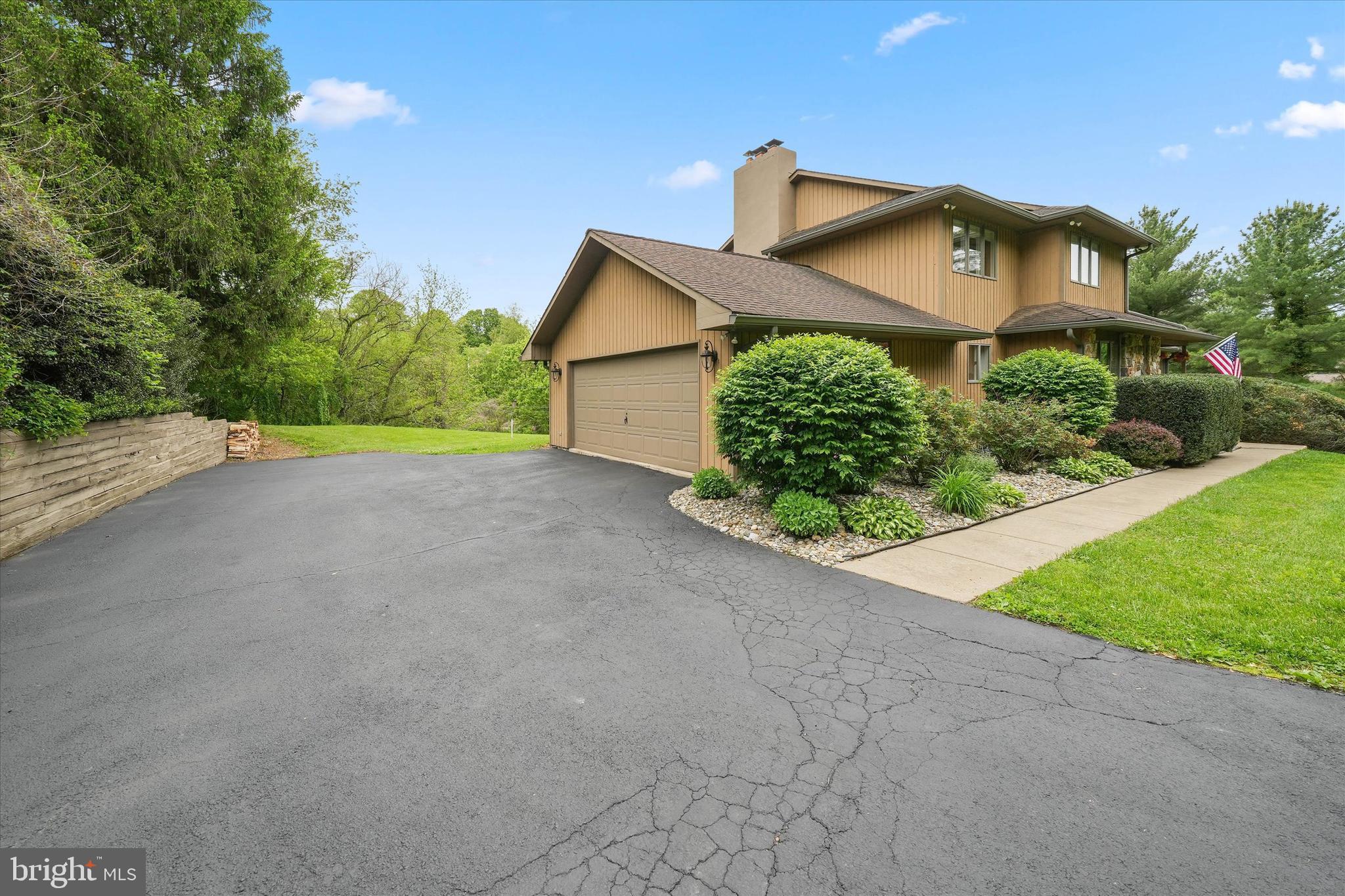 BRIDLESHIRE FARMS - Residential