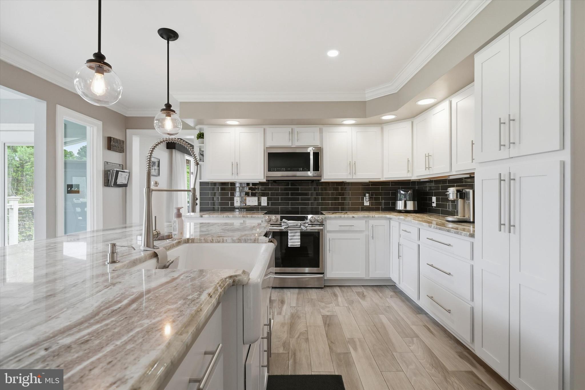 BRIDLESHIRE FARMS - Residential