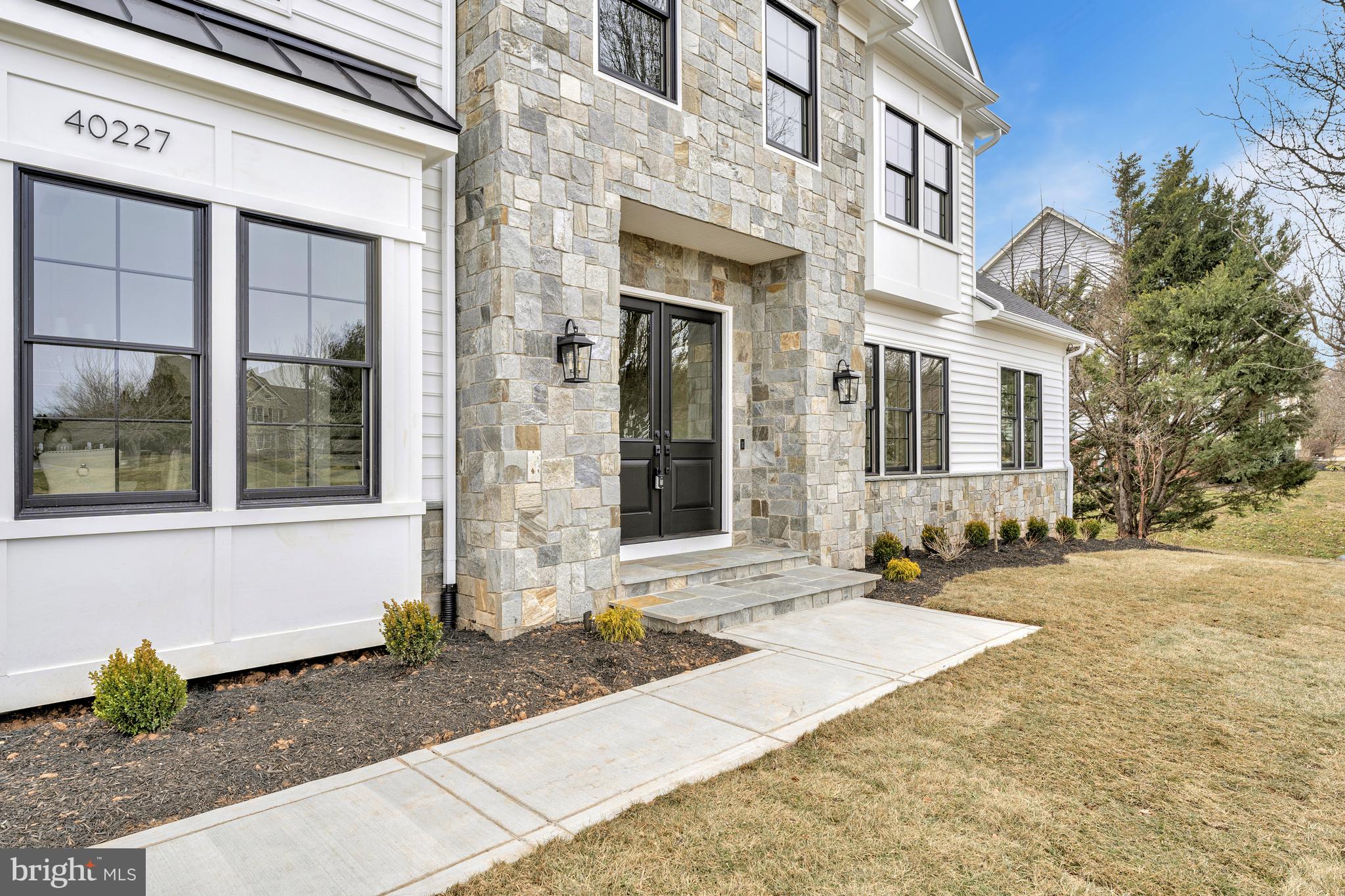 LONG MEADOW HAMLET - Residential