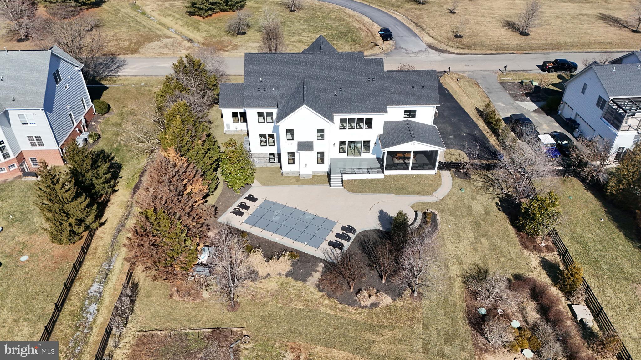 LONG MEADOW HAMLET - Residential