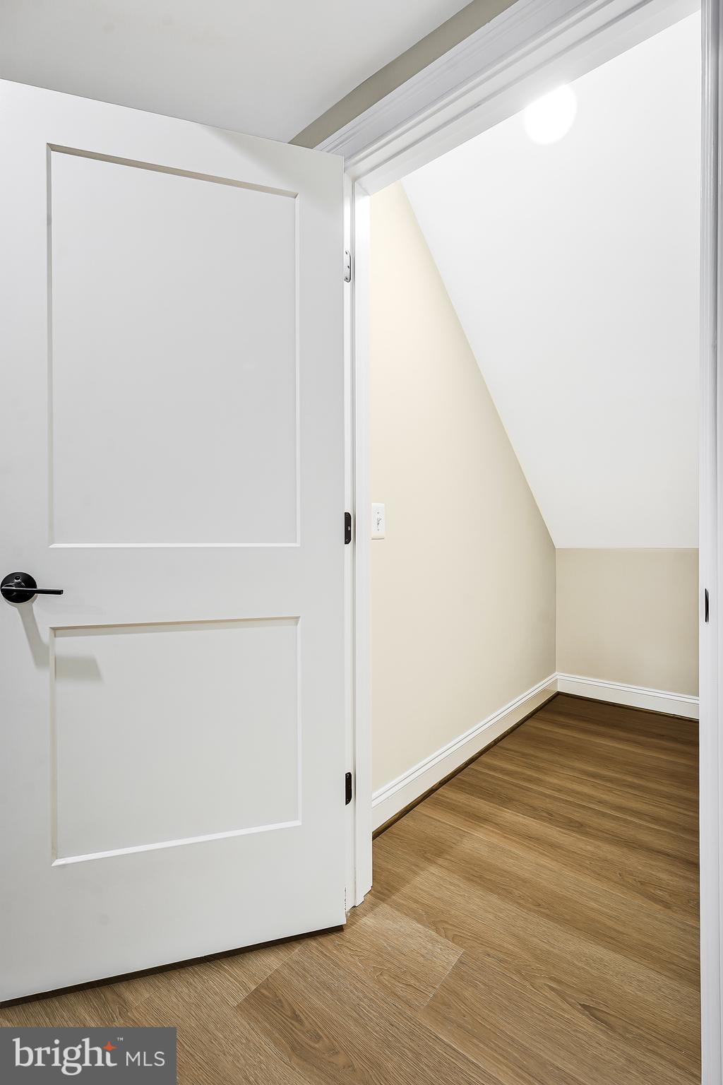 LONG MEADOW HAMLET - Residential