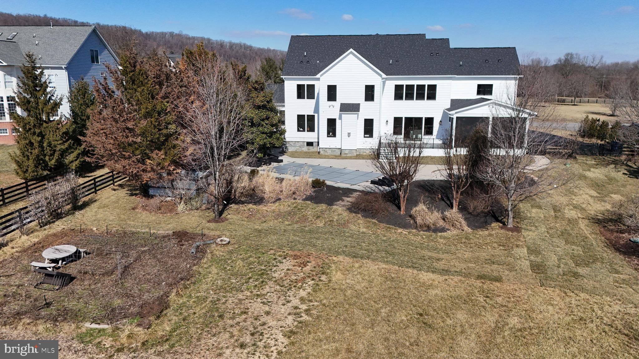 LONG MEADOW HAMLET - Residential