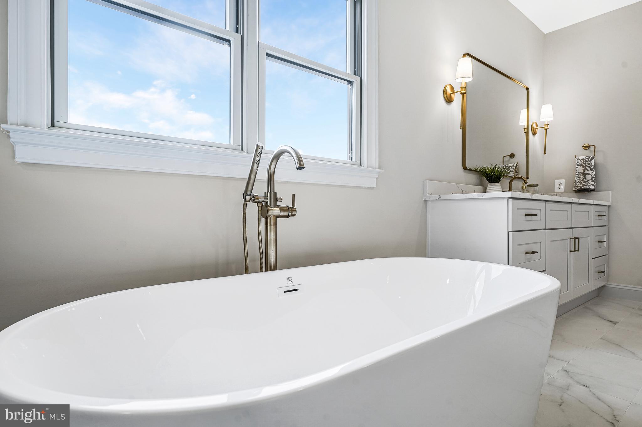 LONG MEADOW HAMLET - Residential