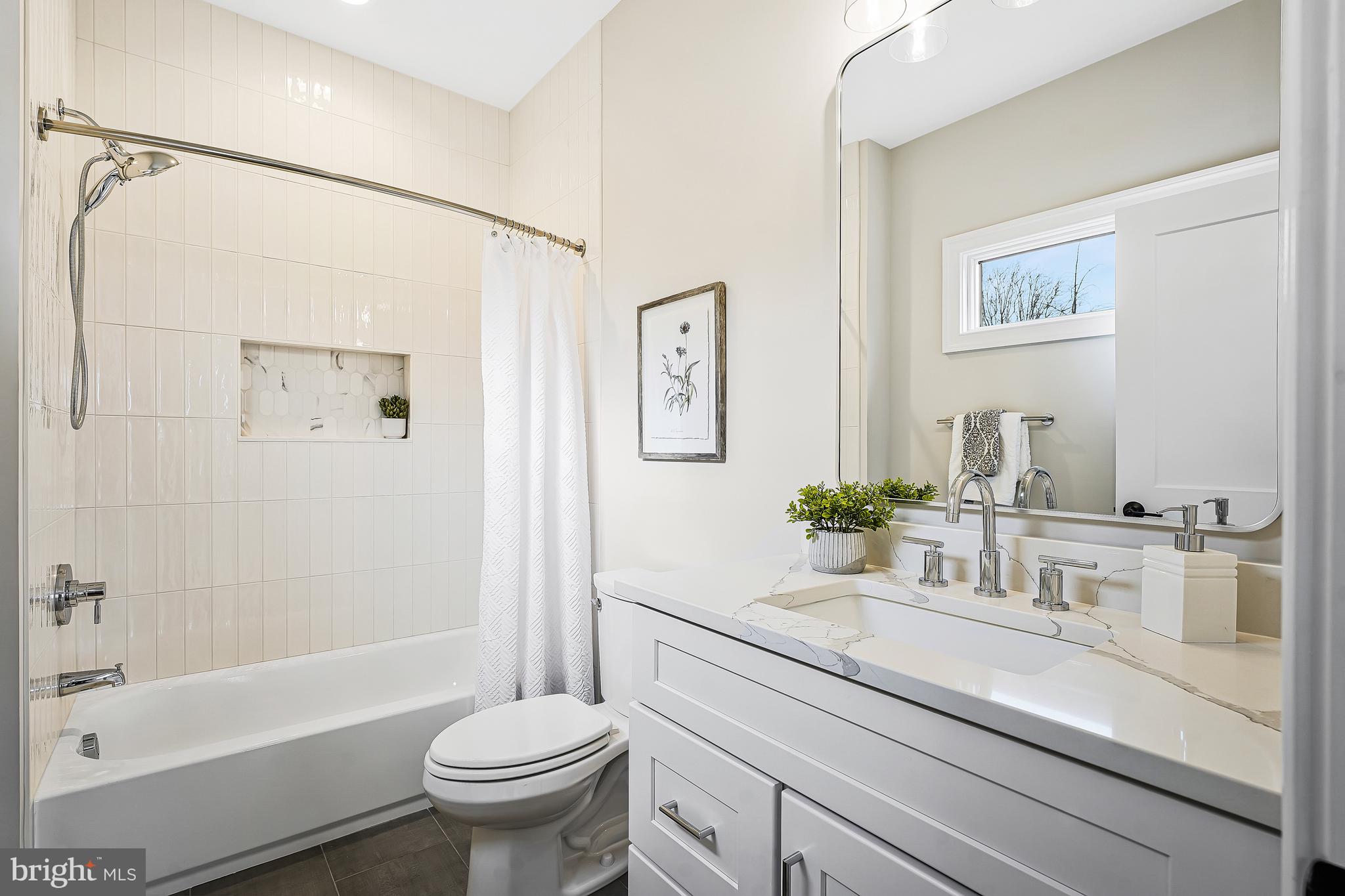 LONG MEADOW HAMLET - Residential