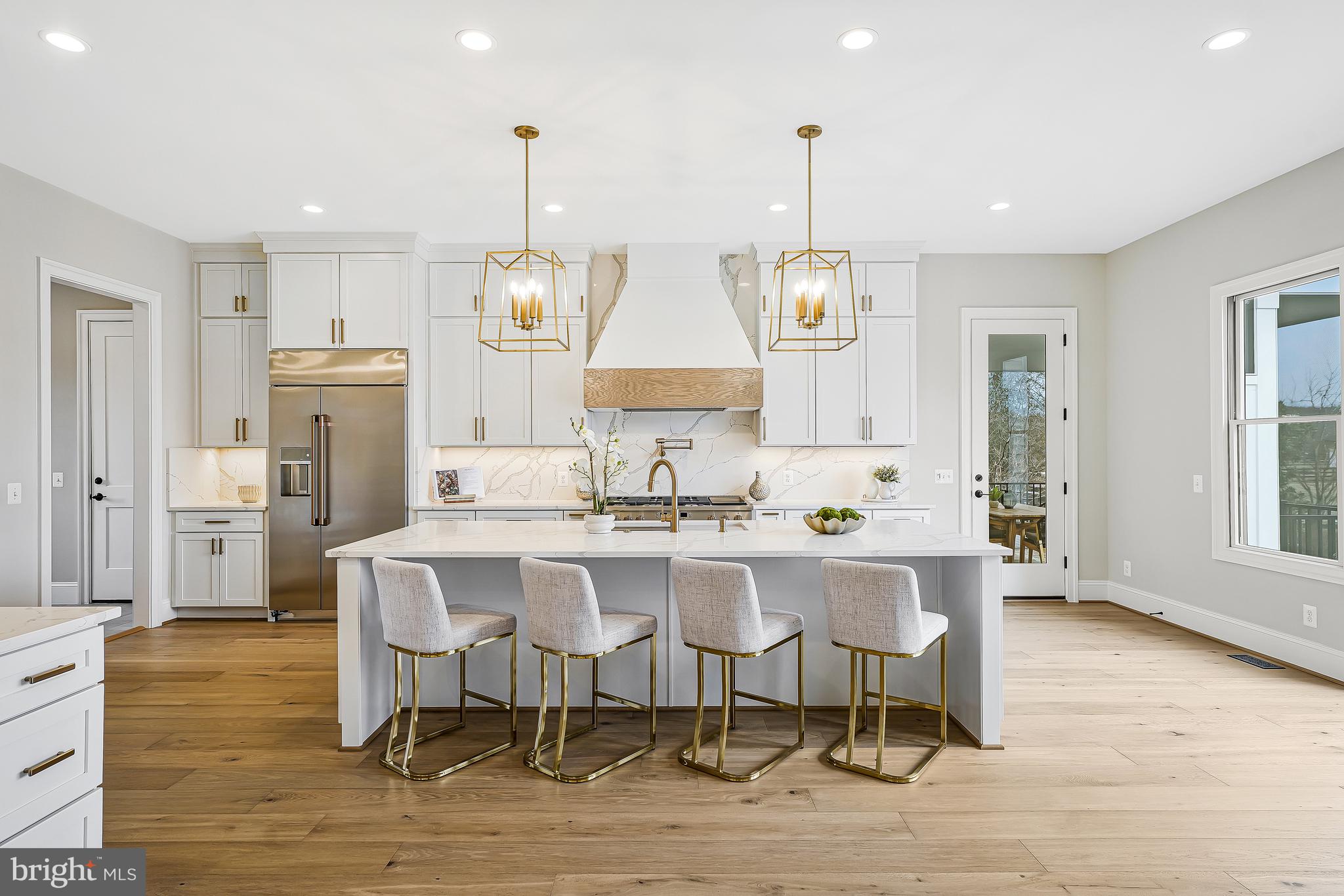 LONG MEADOW HAMLET - Residential