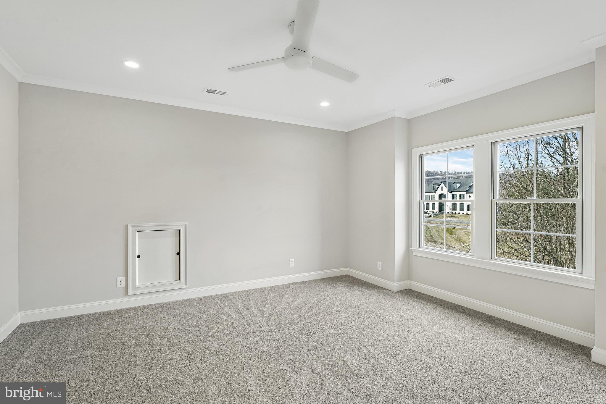 LONG MEADOW HAMLET - Residential