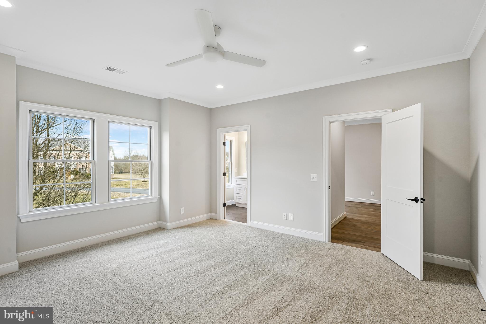 LONG MEADOW HAMLET - Residential