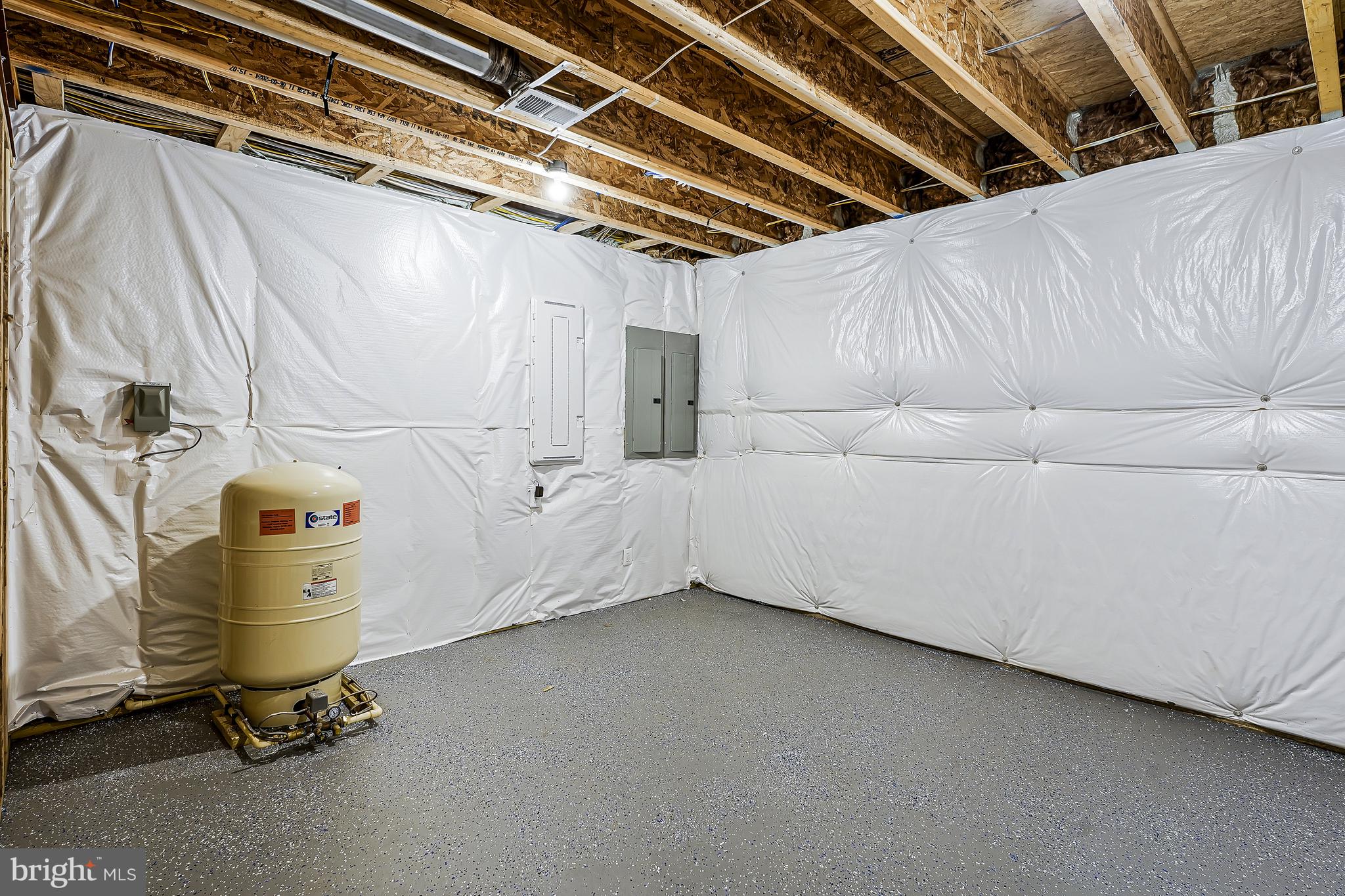 LONG MEADOW HAMLET - Residential