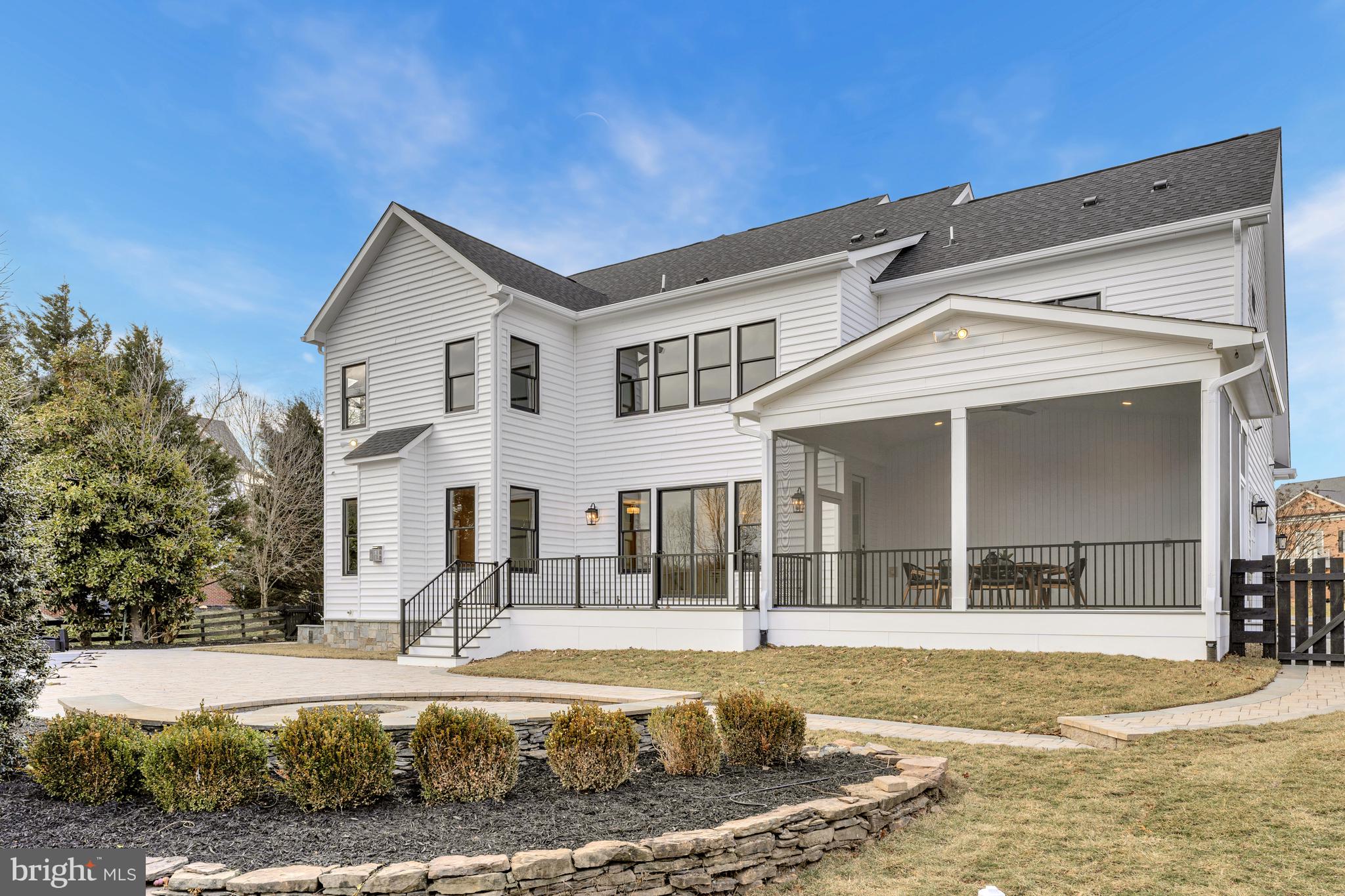 LONG MEADOW HAMLET - Residential