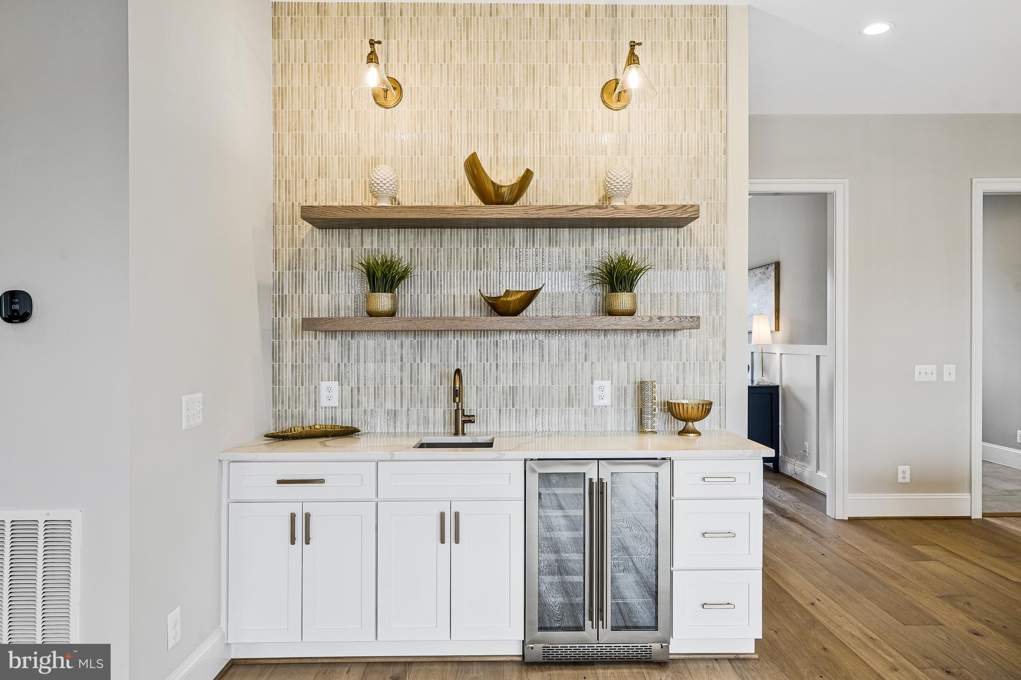 LONG MEADOW HAMLET - Residential